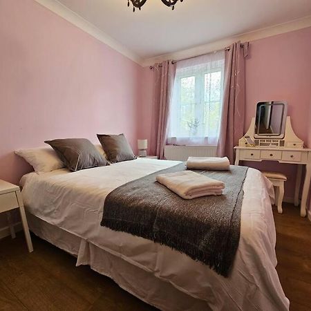 Lovely Flat Close To Shepherd'S Bush Apartamento Londres Exterior foto