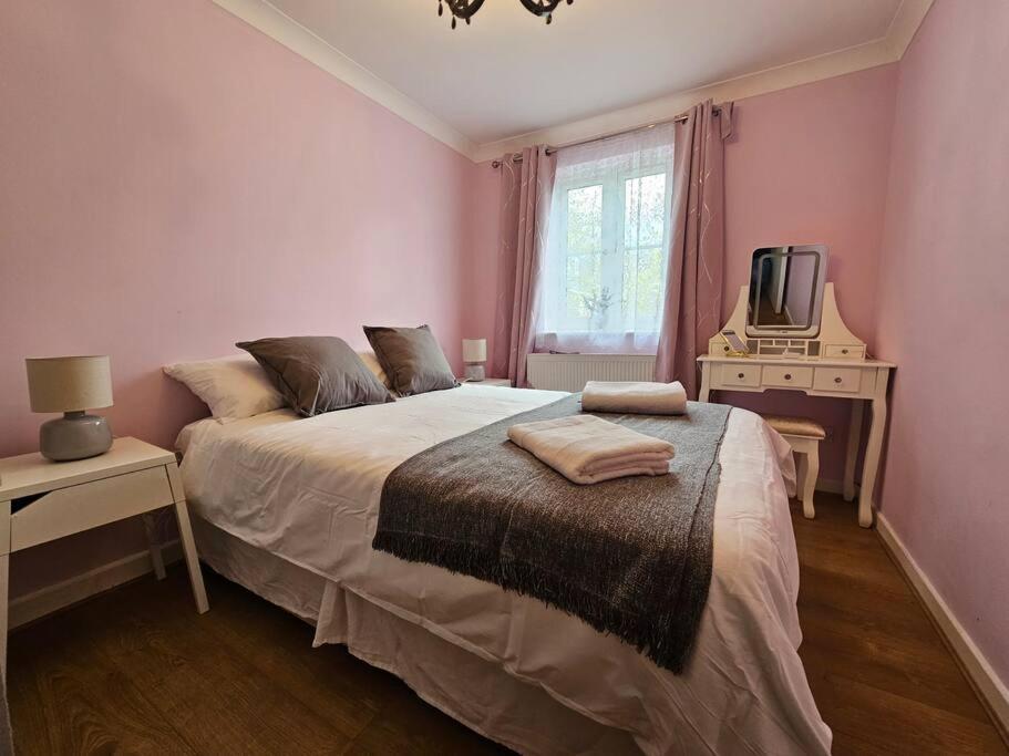 Lovely Flat Close To Shepherd'S Bush Apartamento Londres Exterior foto